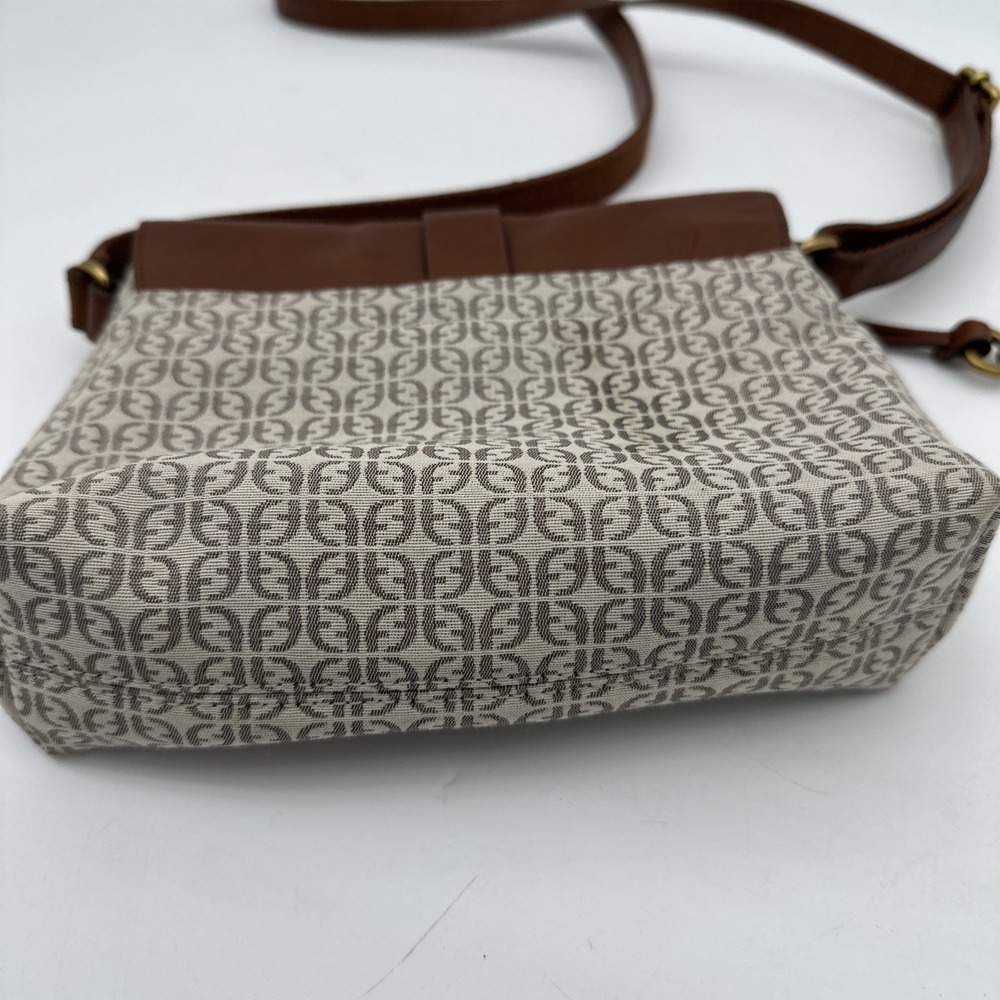 Fossil Women's Kinley Small Crossbody Purse Handbag Tan Patterned 9x8 - Picture 4 of 8